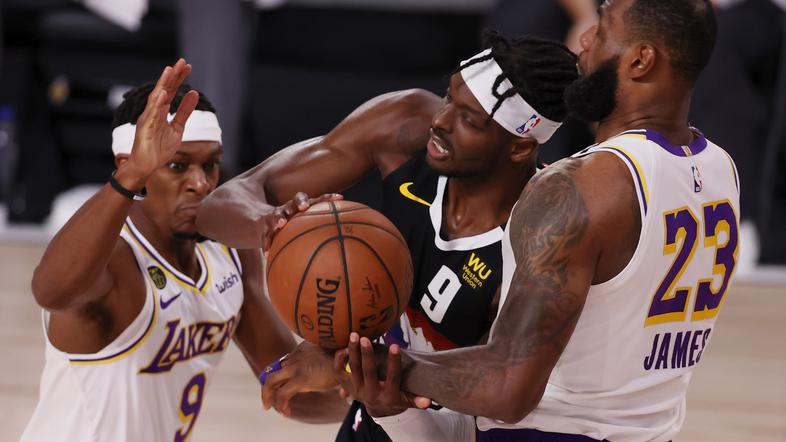 Los Angeles Lakers : Denver Nuggets