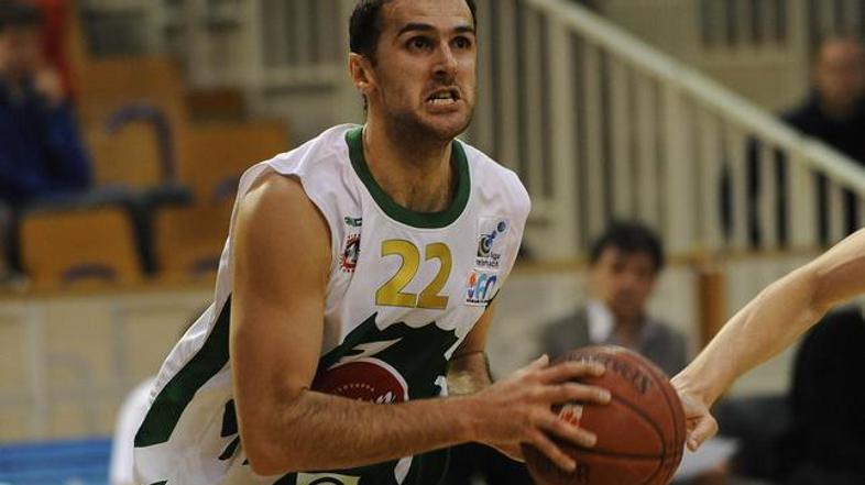 Stipe Modrić trenutno okreva po poškodbi kolena. (Foto: KZS/www.alesfevzer.com)