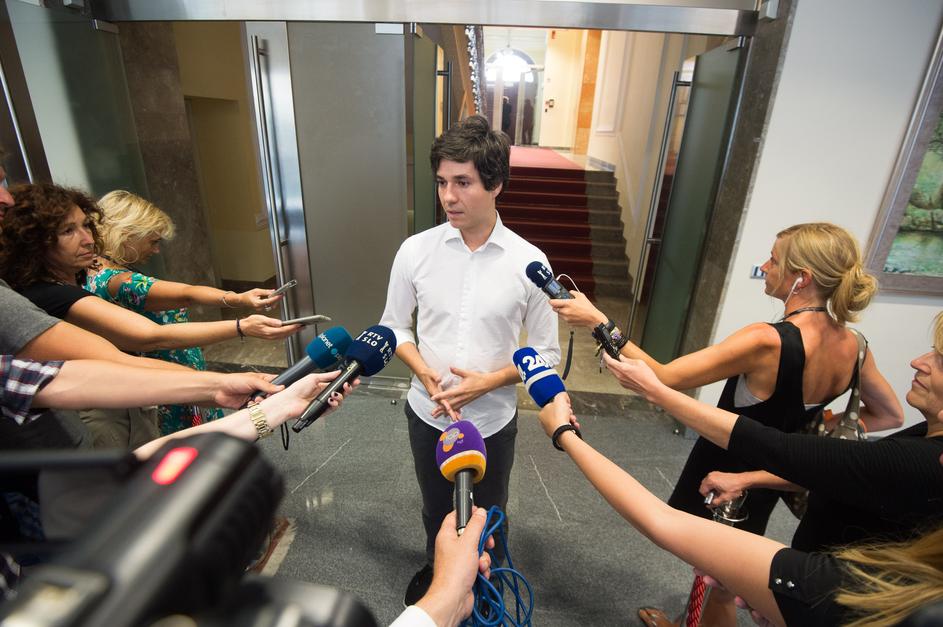 Luka Mesec, Levica, po sestanku predsednikov strank LMŠ, SD, SMC, SAB in DeSUS