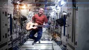 Pesem astronavt