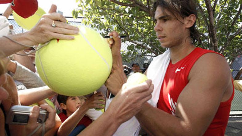 Rafael Nadal še zmeraj kraljuje na vrhu lestvice ATP.