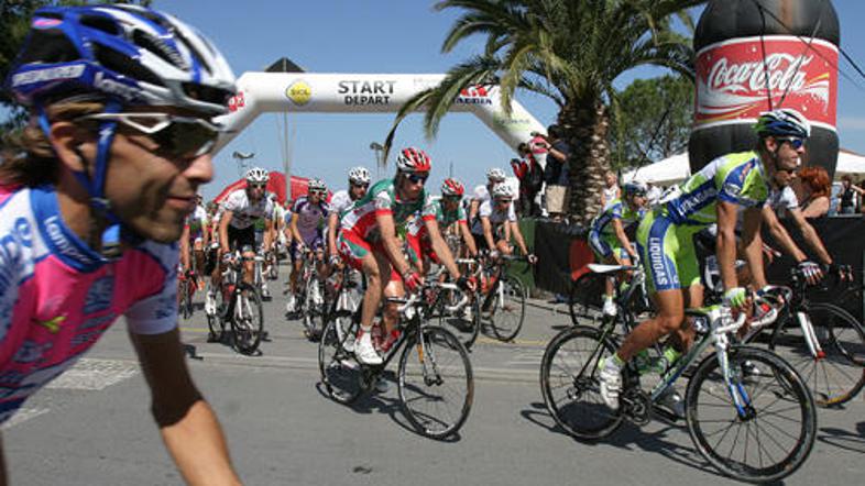 Takole se je s startom v Kopru začela 16. kolesarska dirka po Sloveniji.