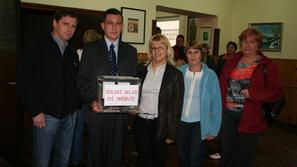 V upravnem odboru šolskega sklada je pet članov s Kostevcem na čelu (na fotograf