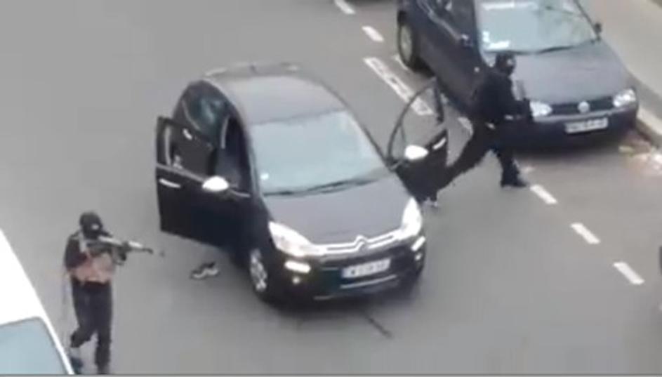 streljanje, Pariz, časnik, napadalca