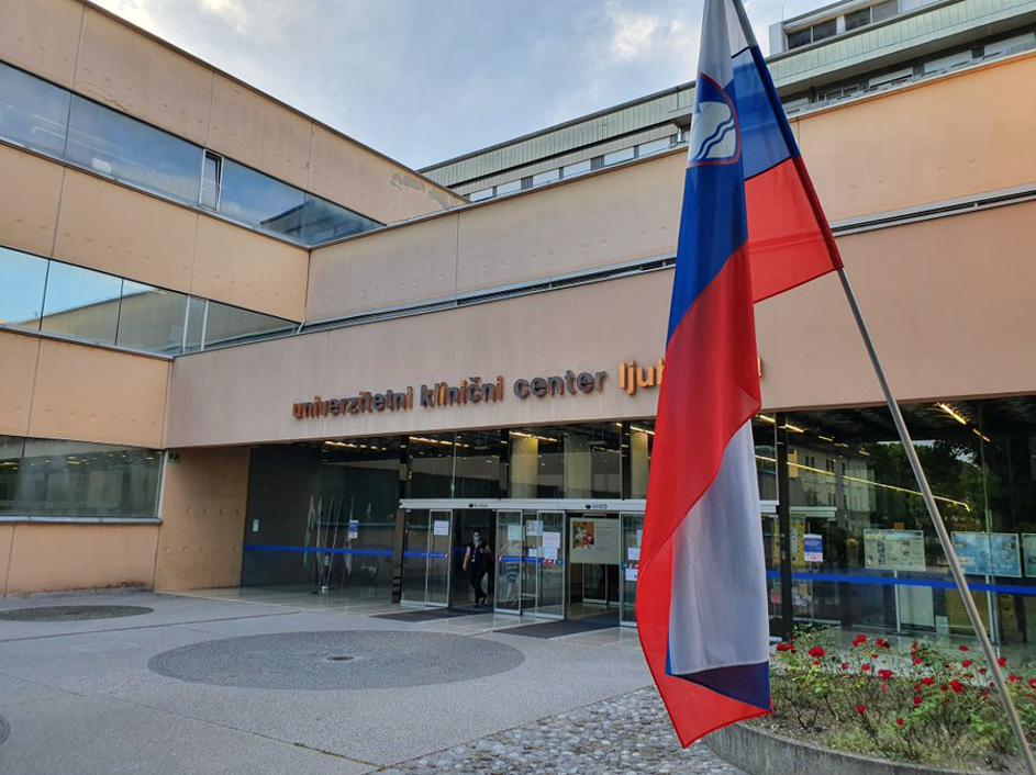 Covid-19: UKC Ljubljana, vhod