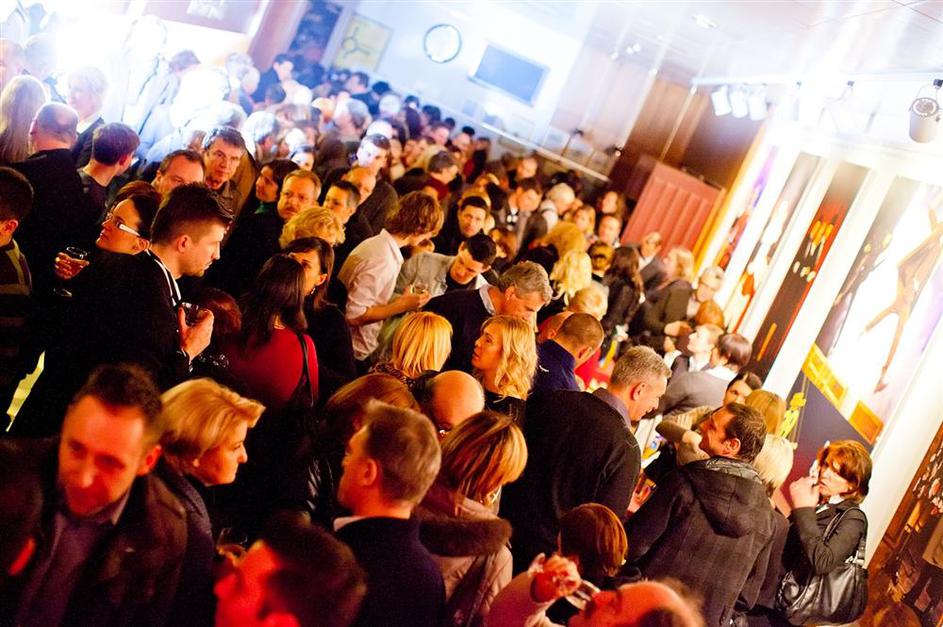 Slavni na premieri 39 stopnic