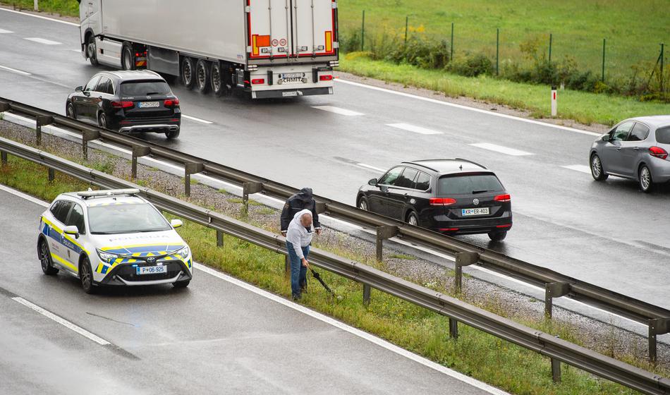 Novo o 21-letniku, ki je streljal na policista