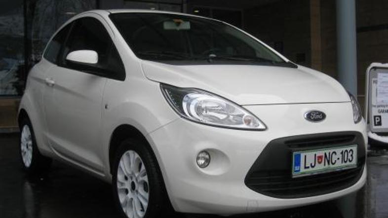 Če za notranjost lahko napišemo, da smo jo že nekje videli (kar ni nujno slabo),