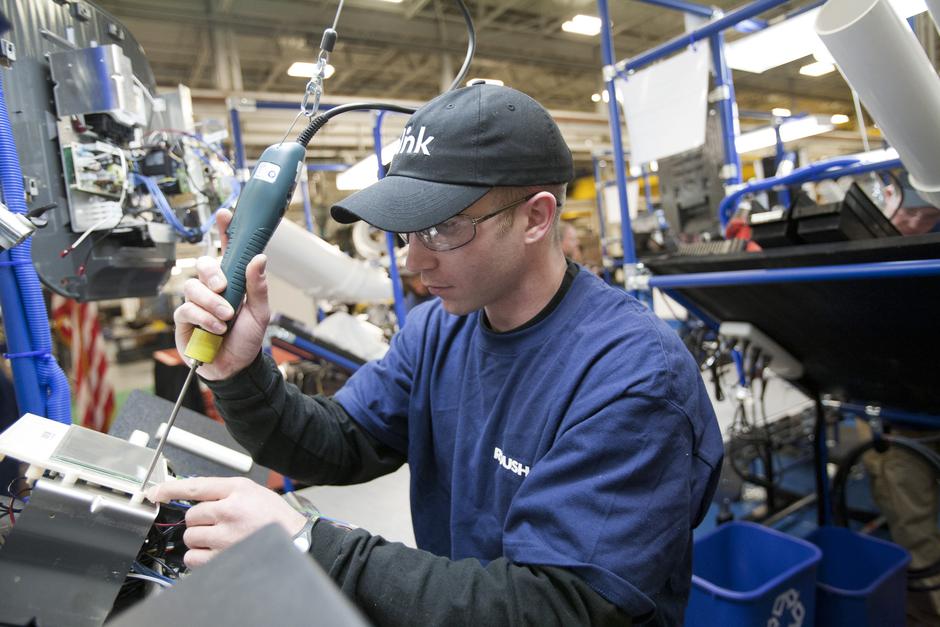 zaposleni delavci delavec proizvodnja | Avtor: Profimedia