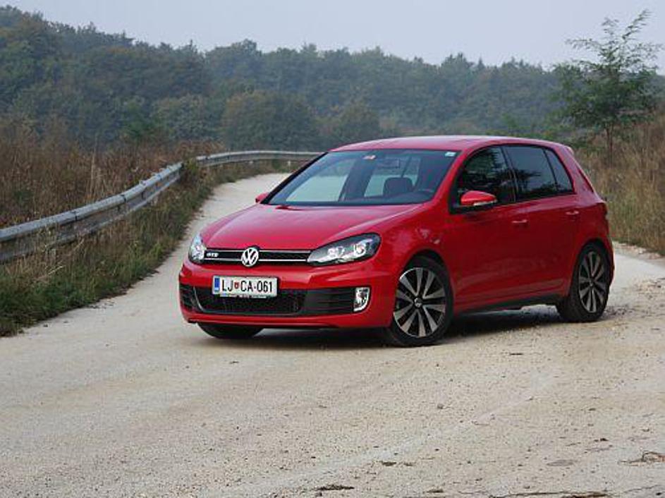 GTD izgleda kot GTI in se tako (v osnovi) tudi pelje. Razlike, sicer malenkostne