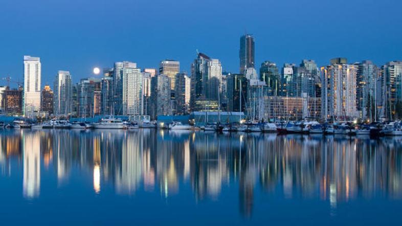 Vancouver, ki leži na zahodni obali Kanade, se redno uvršča na lestvice mest, kj
