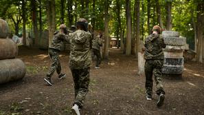 Igralci paintball-a med igro