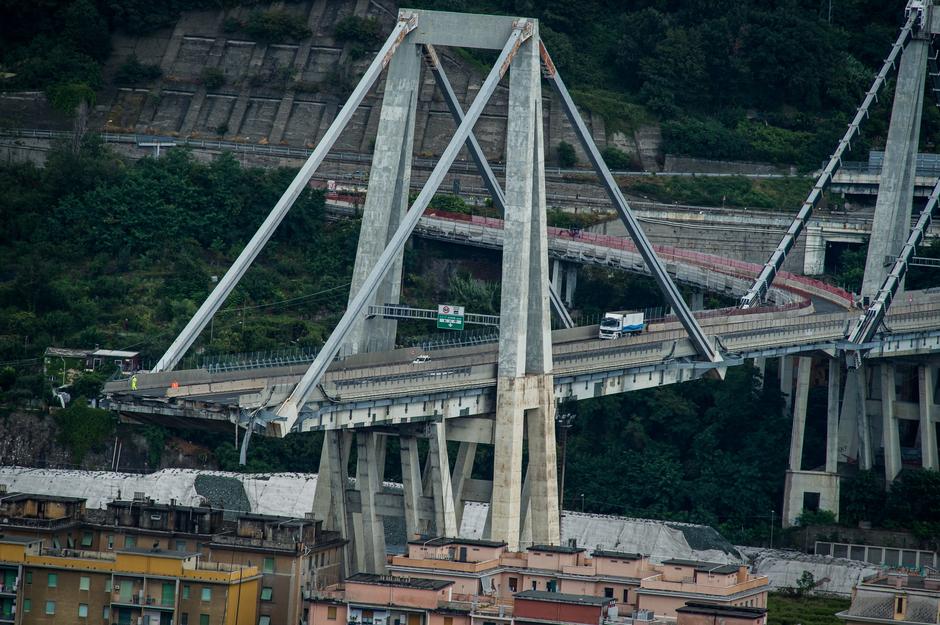 Genova, zrušen viadukt | Avtor: Profimedia