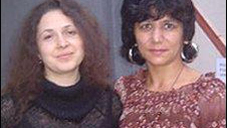 Eleni Gorolovi (desno) ni nihče razložil, zakaj mora na operacijo. (Foto: news.b