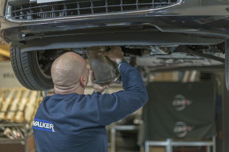 DPF filter, izpušni sistem | Avtor: Walker