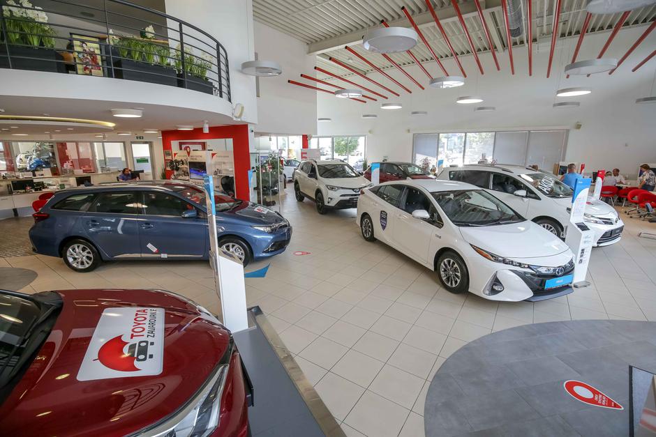 Servis Toyota | Avtor: Saša Despot