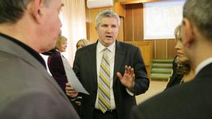 Županu soboške občine Antonu Štihcu mora država plačati 2.000 evrov odškodnine. 