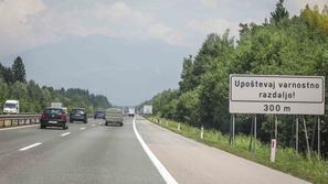 DARS avtocesta varnostna razdalja