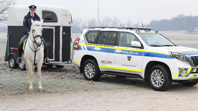 Prevzem konj na PU Ljubljana