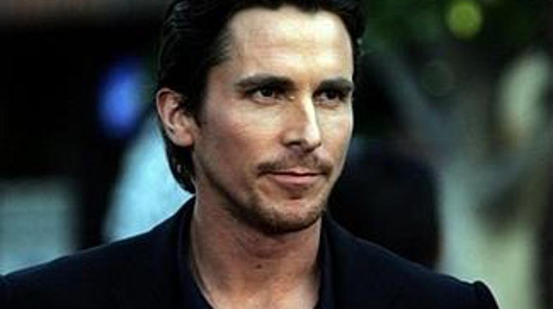 Christian Bale bo kot Batman spet reševal svet.