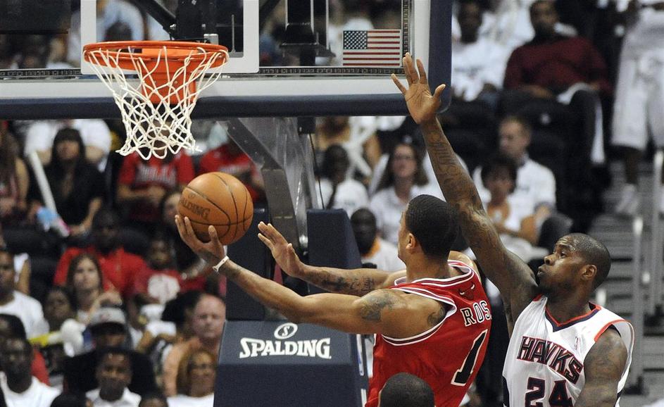 Derrick Rose in Marvin Williams