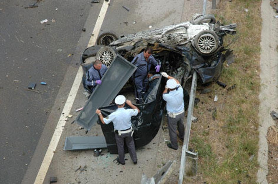Vzrok za silovito trčenje je bila previsoka hitrost.