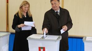 Tako je Janković oddal svoj glas. (Foto: Žurnal24)