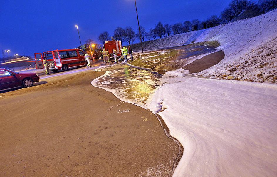 NESREČA, LJUBLJANA, TITOVA CESTA, GASILSKO VOZILO