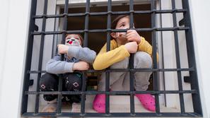 Otroci med koronakrizo