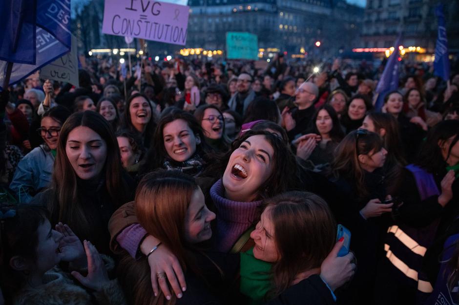 Francija zapisala pravico do splava v ustavo | Avtor: Profimedia