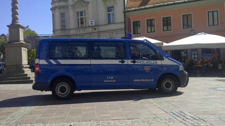 Policisti v Mariboru 