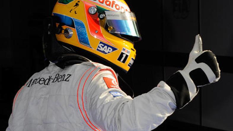 Dobro razpoloženi, spočiti in samozavestni Hamilton je naredil prvi korak do zma