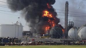 Eksplozija v kemični tovarni v Luisiani 