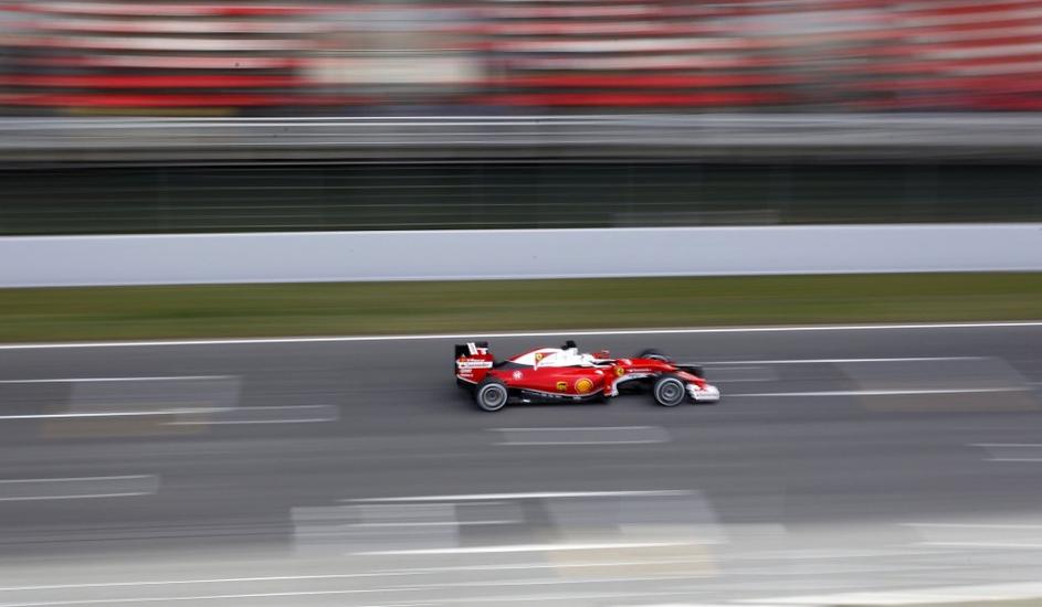 Sebastian Vettel Ferrari testiranje Barcelona