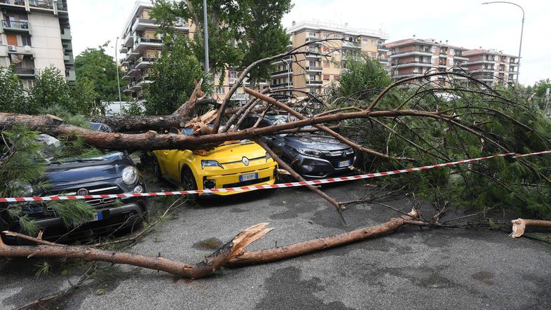 Tornado v Rimu