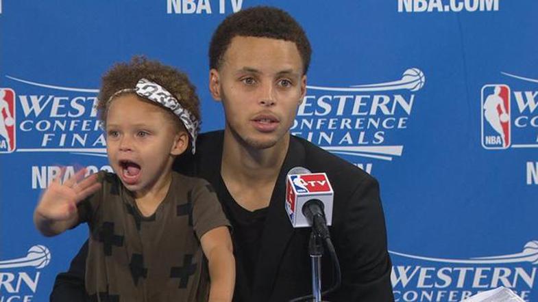 Riley Curry Stephen Curry Golden State Warriors