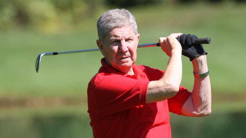 Mirko Vovk je športnik po srcu in duši. Kljub svojim 80 letom še vedno živi zelo
