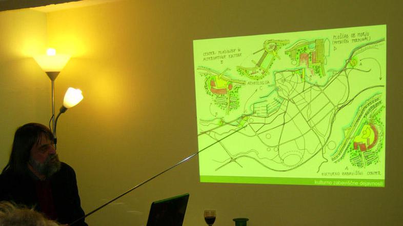 Včeraj sta svoje predloge o prihodnosti Izole predstavila arhitekta Marjan Vrabe