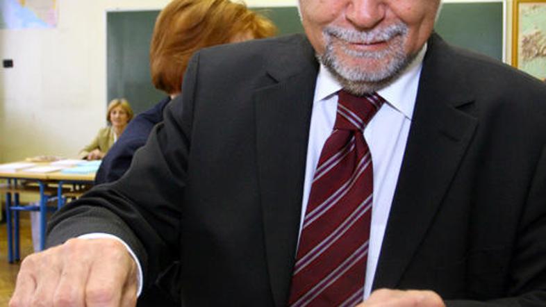 Predstavniki hrvaške Cerkve in predsednik Mesić so se tik pred iztekom njegovega