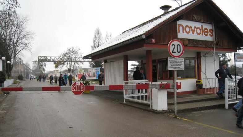 O tem, ali nadaljevati delo ali stavko, so se odločali vsi zaposleni, ne le član