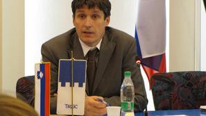 Župan Borut Sajovic je prepričan, da je v Tržiču mogoče lokacijo za gospodarsko 