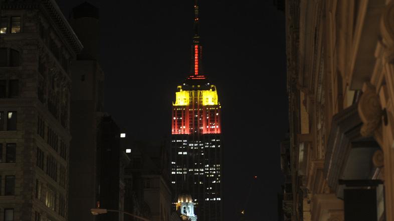 Takole so pred štirimi leti Empire State Building razsvetlili v čast 60. obletni