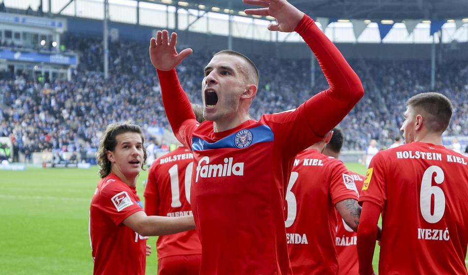 Slovenski branilec zabil dva gola in je zdaj celo prvi strelec kluba