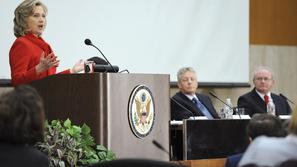 State Department zahteva tudi podatke o tem, kakšne načrte imajo slovenske oblas