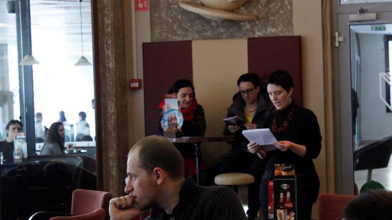 Branje poezije v UKM