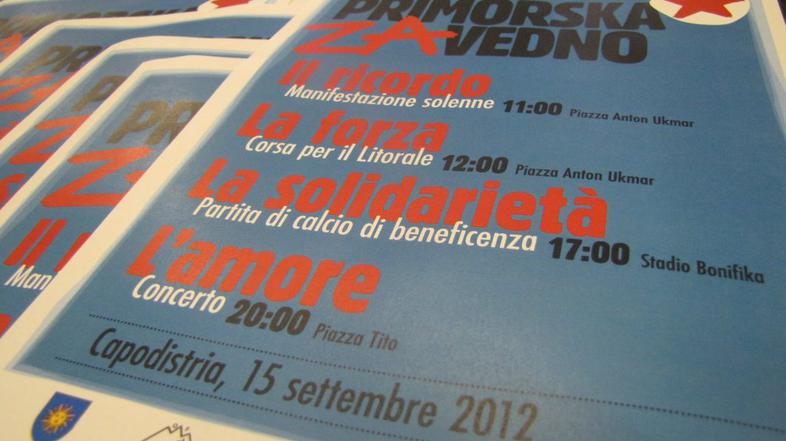 Rdeča zvezda na vabilu