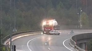 nesreča tovornjak golovec