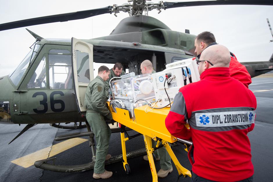 helikopterska nujna medicinska pomoč | Avtor: Anže Petkovšek