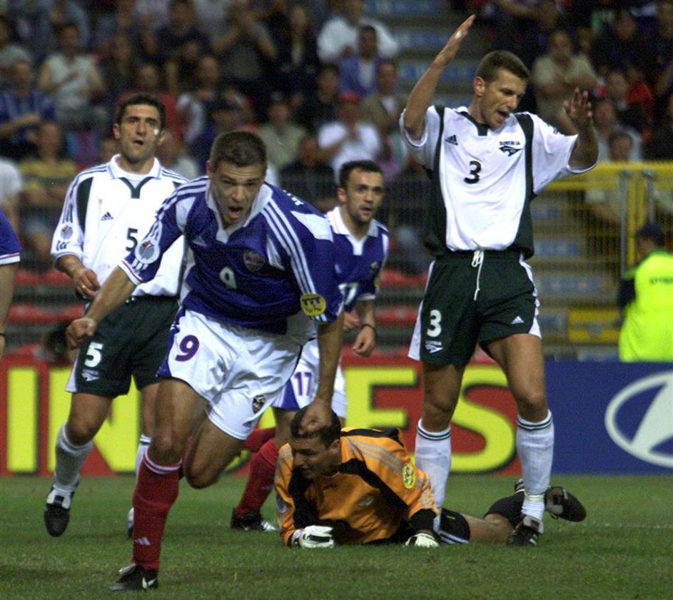 Sinisa Mihajlovic Mladen Dabanovic Zeljko Milinovic gol zadetek veselje proslavl