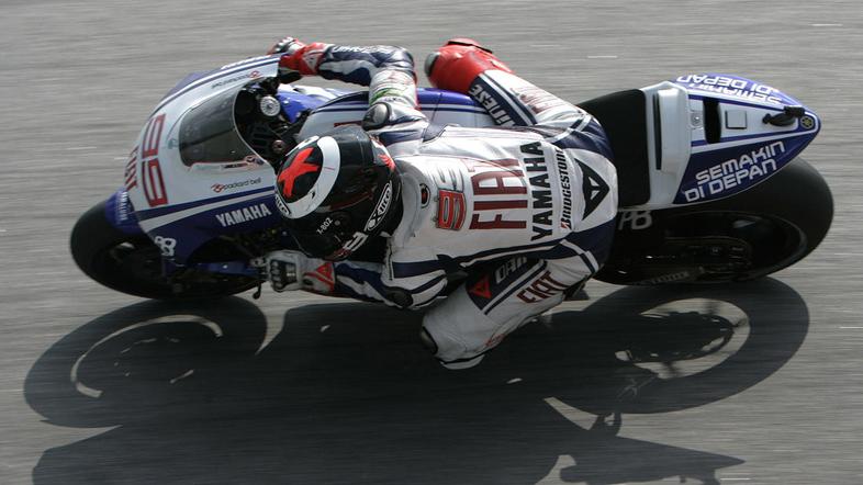 Če bo na dirki vsaj 10., bo Lorenzo prvič postal prvak MotoGP-ja. (Foto: Reuters
